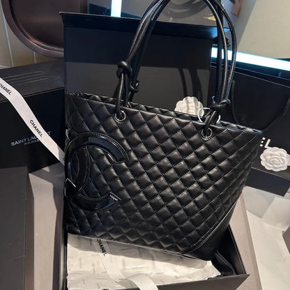 【トレンドのバイカラー♪】CHANEL シャネル ショルダーバッグ