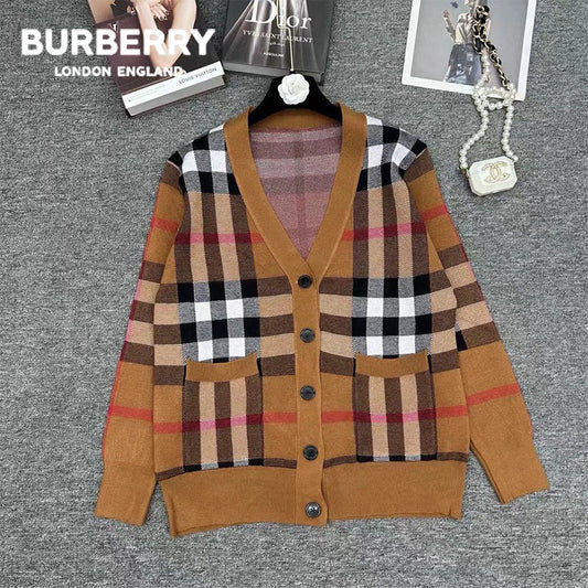 Burberry秋冬の新作Vネックカーディガン03 SS95652