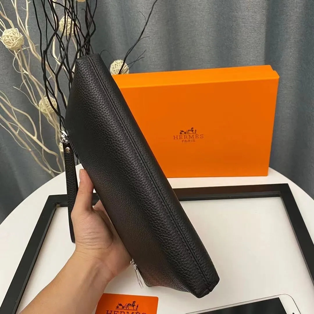【HERMES 公式旗艦店】エルメス クラッチバッグ 当日出荷 好評に付き再入荷！28*18*3CM
