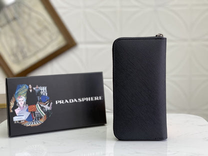 PRADA(プラダ) 財布19x12cm