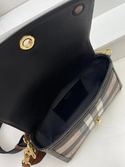 【◎VIP価格◎】Burberry noteショルダーバッグ