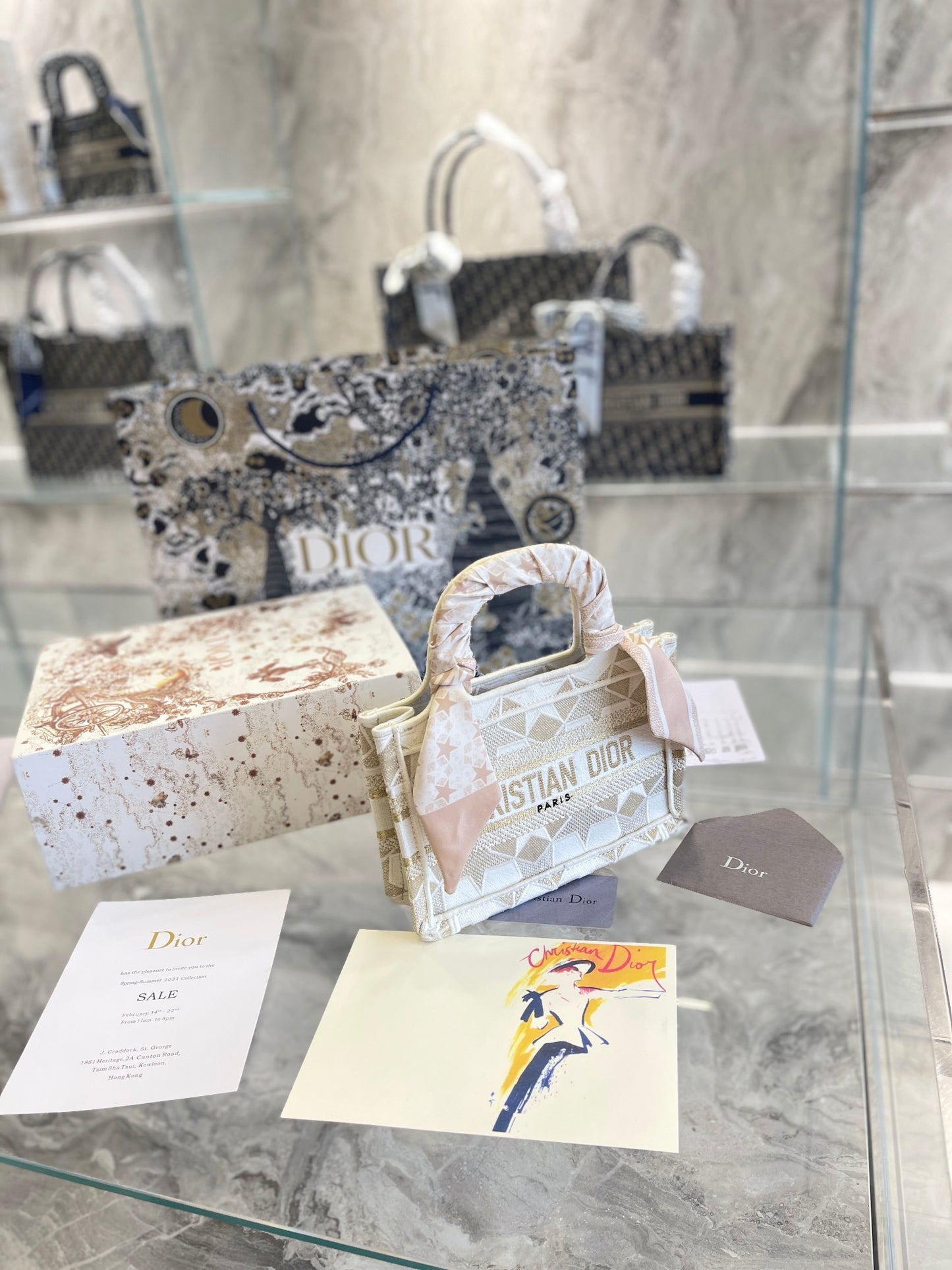 2022新型Diorミニ限定ハンドバッグ ディオールミニBOOK TOTEハンドバッグ