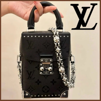 《ロックな雰囲気★》Louis Vuitton カメラボックス M11269
