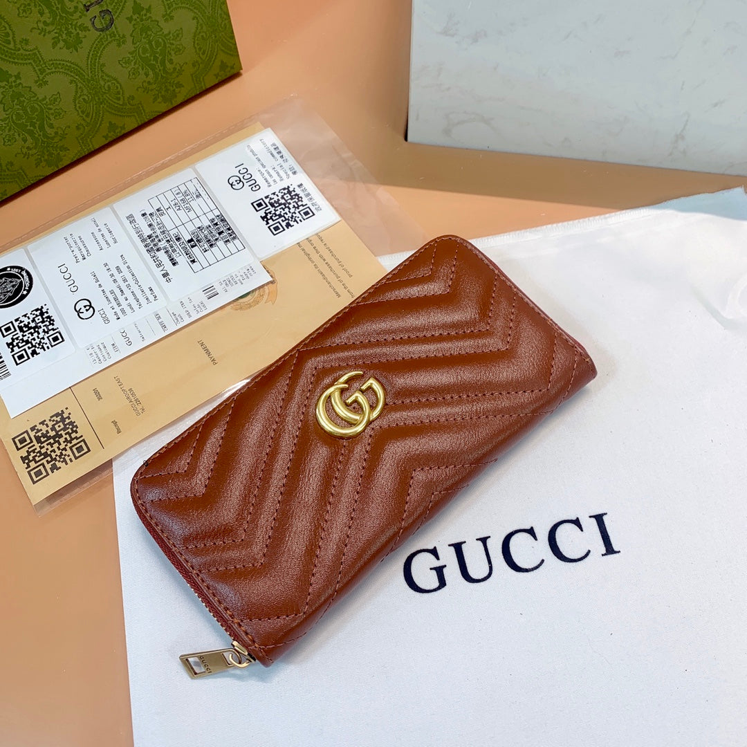 【GUCCI】GGマーモント 2.0 スモール ショルダーバッグ ブラウン