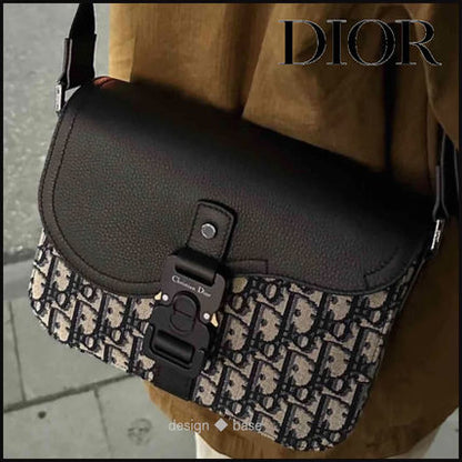 ★素敵！大人気【 DIOR 】SADDLE メッセンジャーバッグ