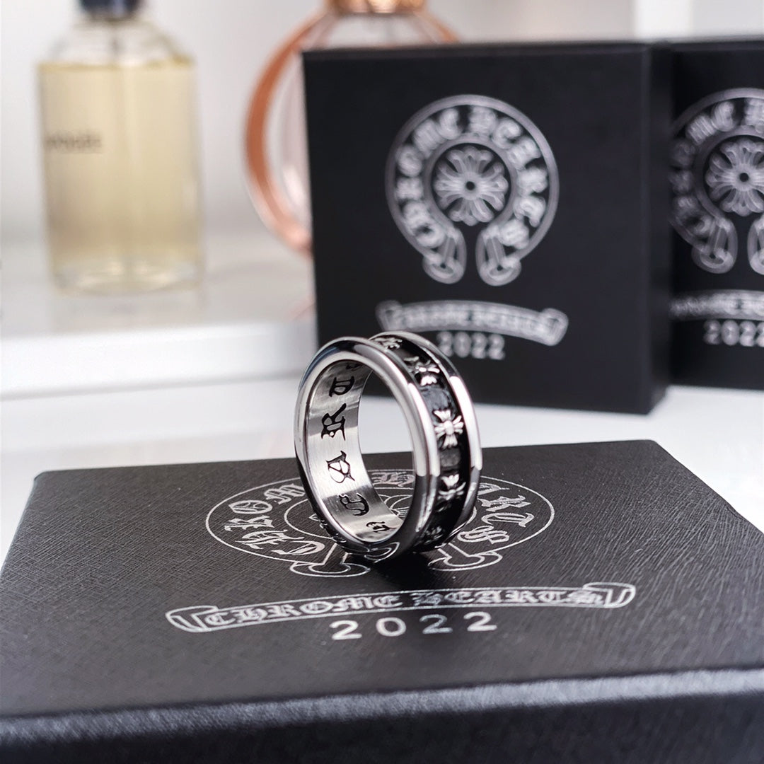 Chrome Hearts(クロムハーツ)クロスカービングリング