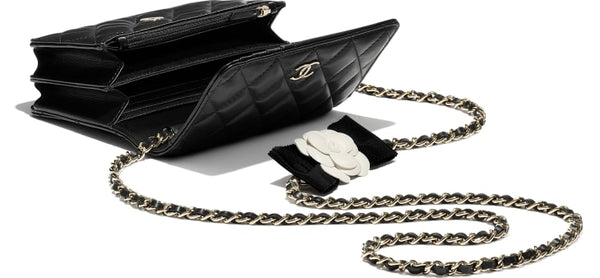 【CHANEL】ミニチェーン財布