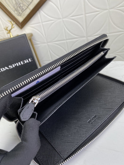 PRADA(プラダ) 財布 21x12cm