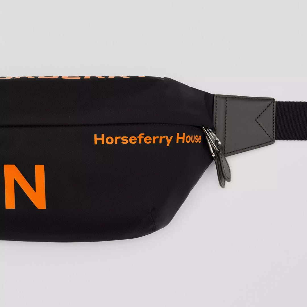 新作【BURBERRY】バーバリー ソニー ナイロン バナナバッグ