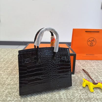 HERMES 高級ワニ革模様 プラチナバッグ