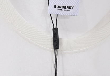 【Burberry】男女兼用、ご好評に付き再入荷！