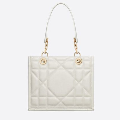 【DIOR】★高級感漂うデザイン★DIOR ESSENTIAL ミディアムトートバック