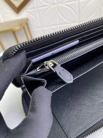 PRADA(プラダ) 財布 21x12cm