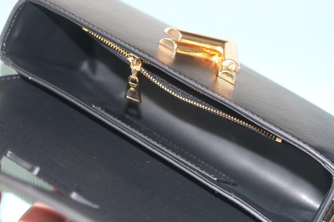 Louis Vuitton 多用途な ショルダーバッグ【ツイスト WEST】人気 M50397 M24566 M24548 M24549