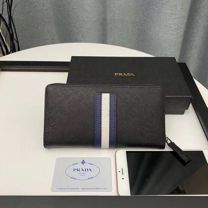 【PRADA 公式 旗艦店】プラダ 財布当日出荷 好評に付き再入荷！30*22*10CM