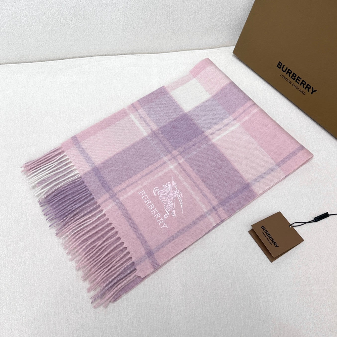 【BURBERRY バーバリー】スカーフ30*180CM 241108