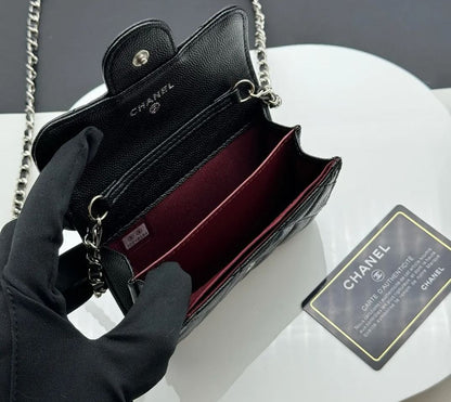 Chanel クラシック チェーン イブニング バッグ ラムスキン AP0238
