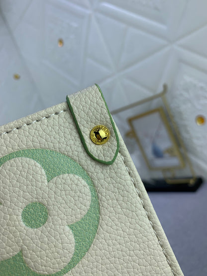 Louis Vuitton(ルイヴィトン) ONTHEGO ミディアム ハンドバッグ