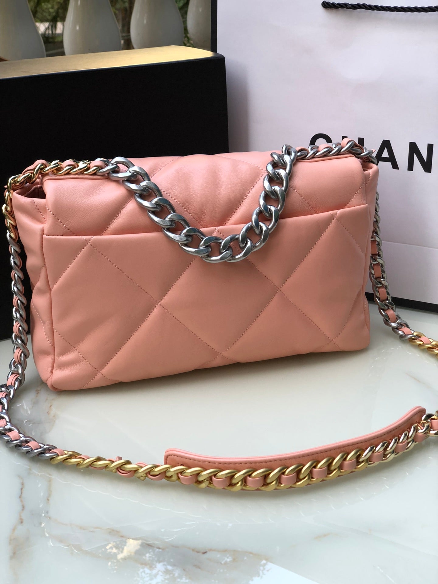 Chanel 19 medium 1161