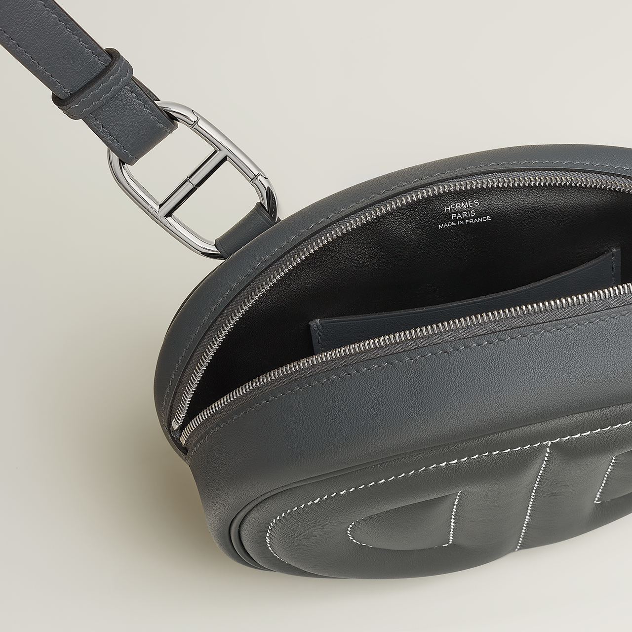 In-the-Loop ツートーン ベルトバッグ