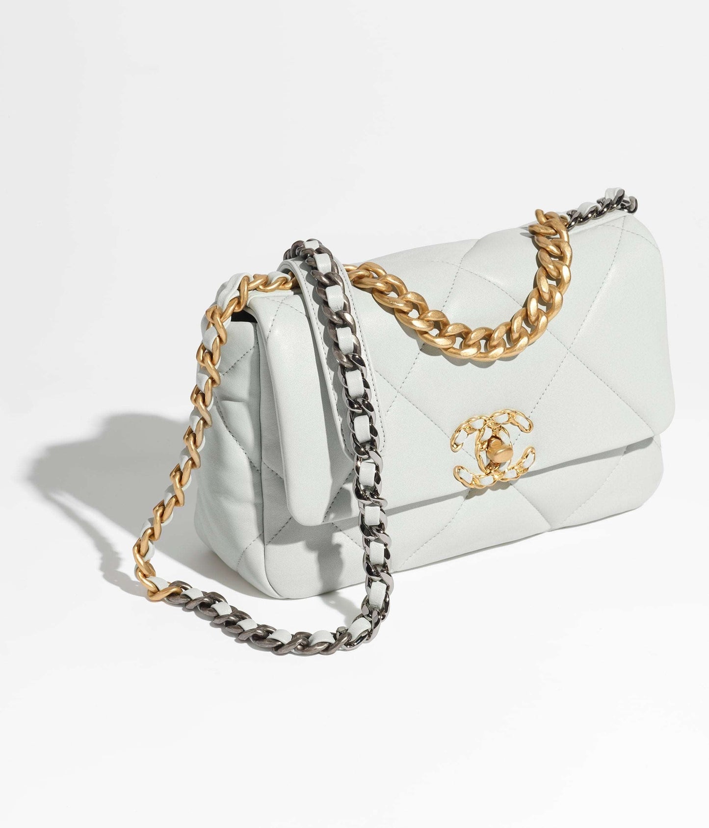 19 ハンドバッグ