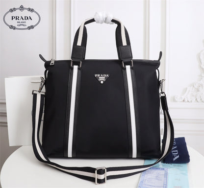 【PRADA 公式旗艦店】プラダ ハンドバッグ 当日出荷 好評に付き再入荷！40*36*13CM