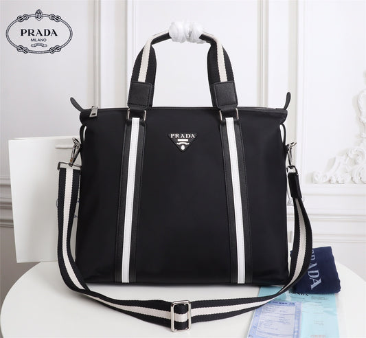 【PRADA 公式旗艦店】プラダ ハンドバッグ 当日出荷 好評に付き再入荷！40*36*13CM