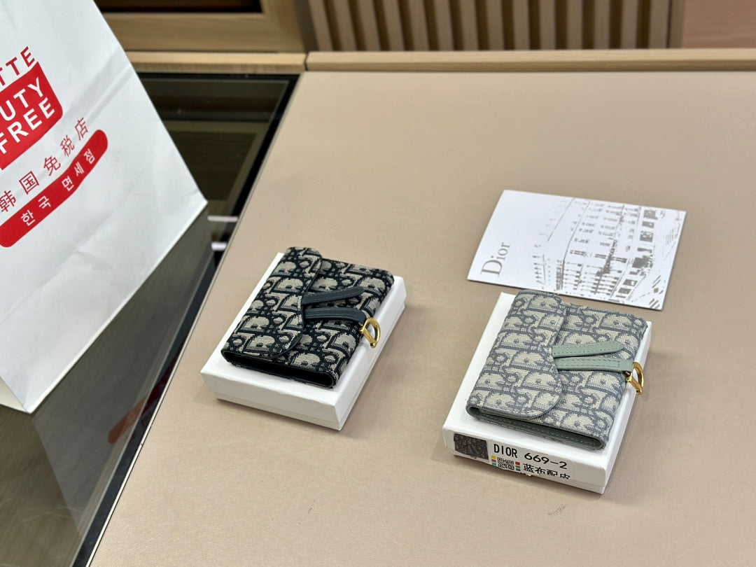 【DIOR】即発！DIOR コンパクトウォレット ミニ財布【財布】