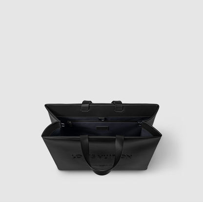 ヴィトンTシャツジャケットパンツスニーカーに合うトートバッグ