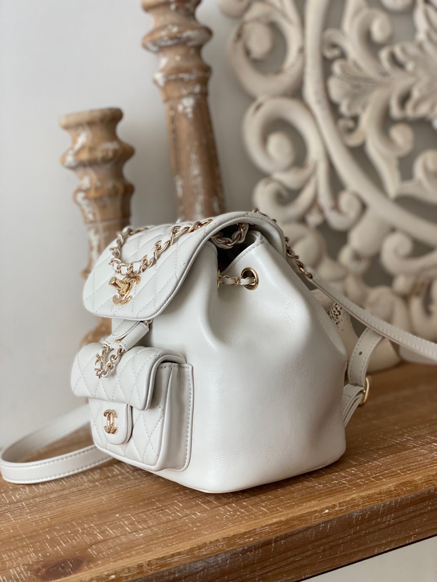 CHANEL 2022 DUMA 2908