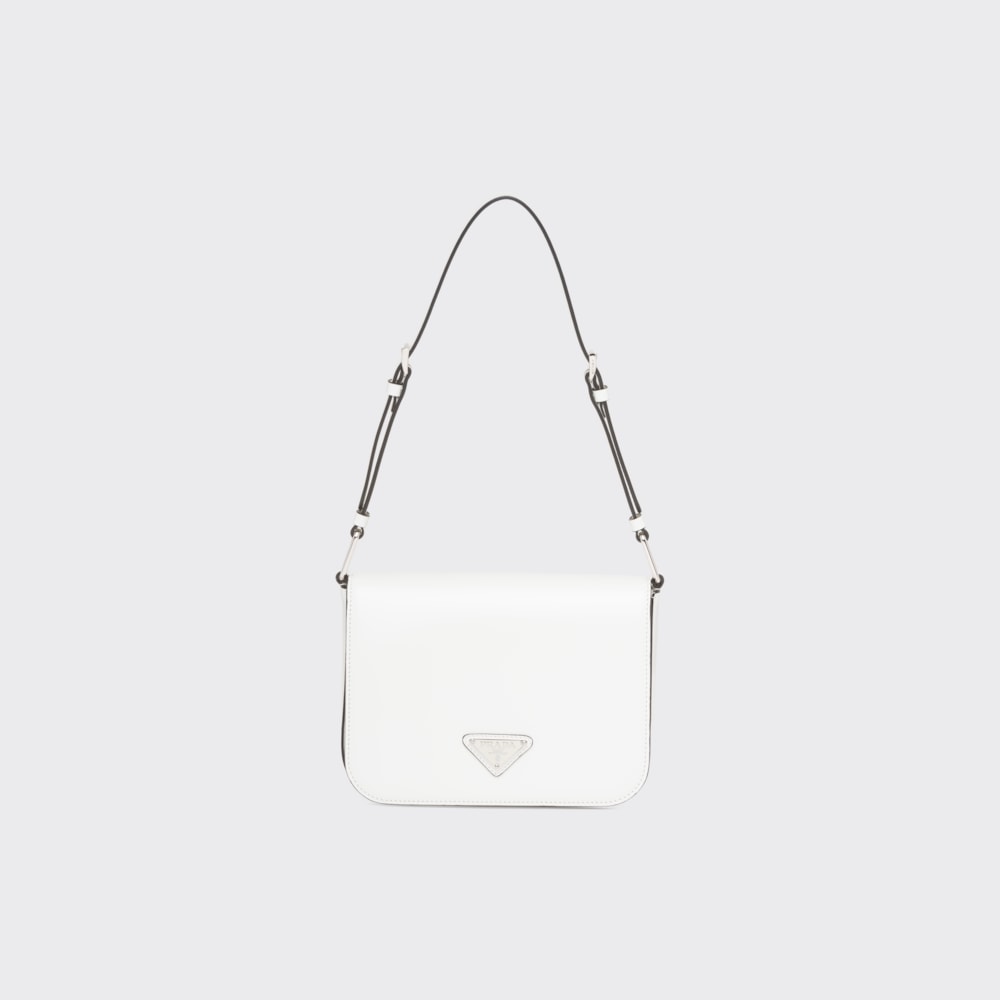 大人気！雑誌「VIVI」に掲載!藤田ニコルの愛用ブランドの新作バッグが掲載されたブラックレザーショルダーバッグ 大人の女性へ