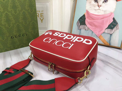 【GUCCI】アディダス x グッチ スモール カメラ バッグ