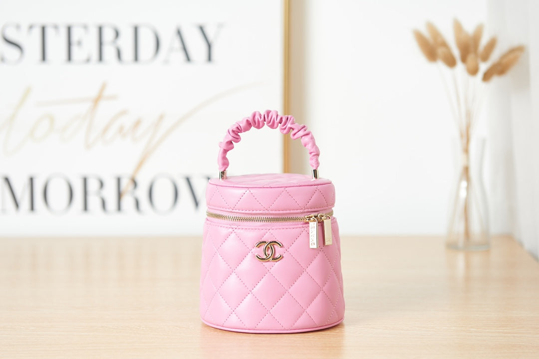 Chanel MINI CHANEL 22S AS2730