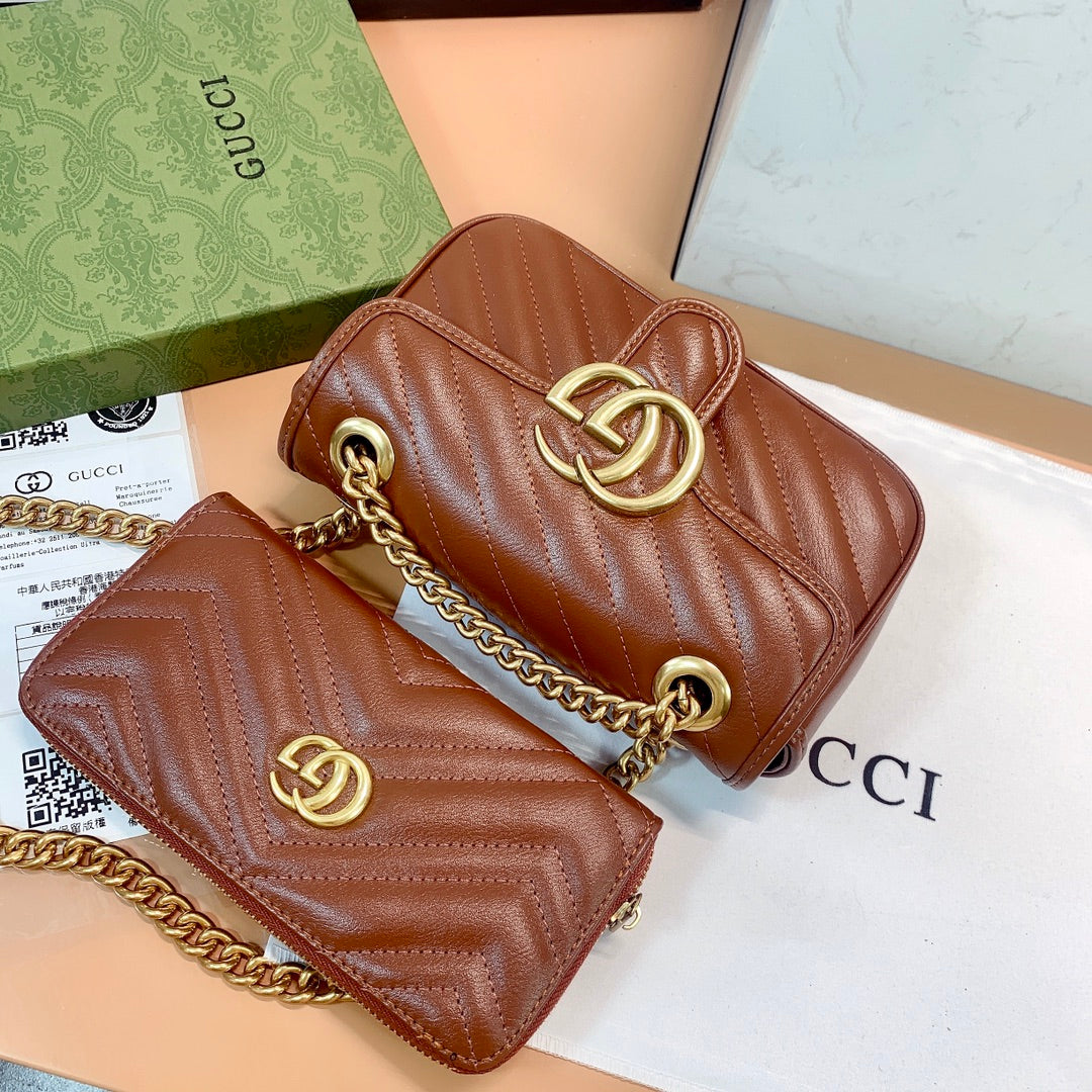 【GUCCI】GGマーモント 2.0 スモール ショルダーバッグ ブラウン