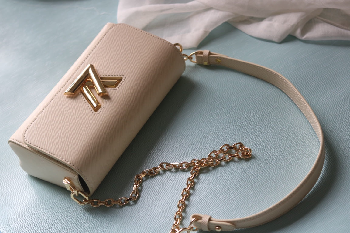 Louis Vuitton 多用途な ショルダーバッグ【ツイスト WEST】人気 M50397 M24566 M24548 M24549