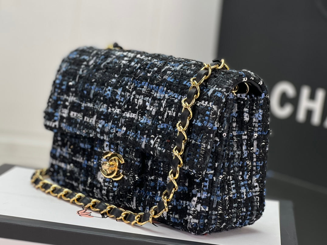 Chanel MINI CLASSIC FLAP BAG 1116
