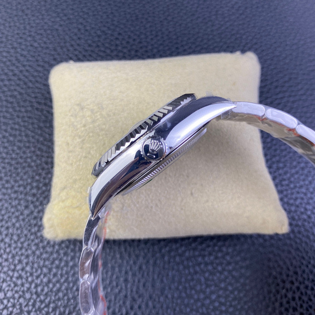 ロレックス スカイドゥエラー 336934