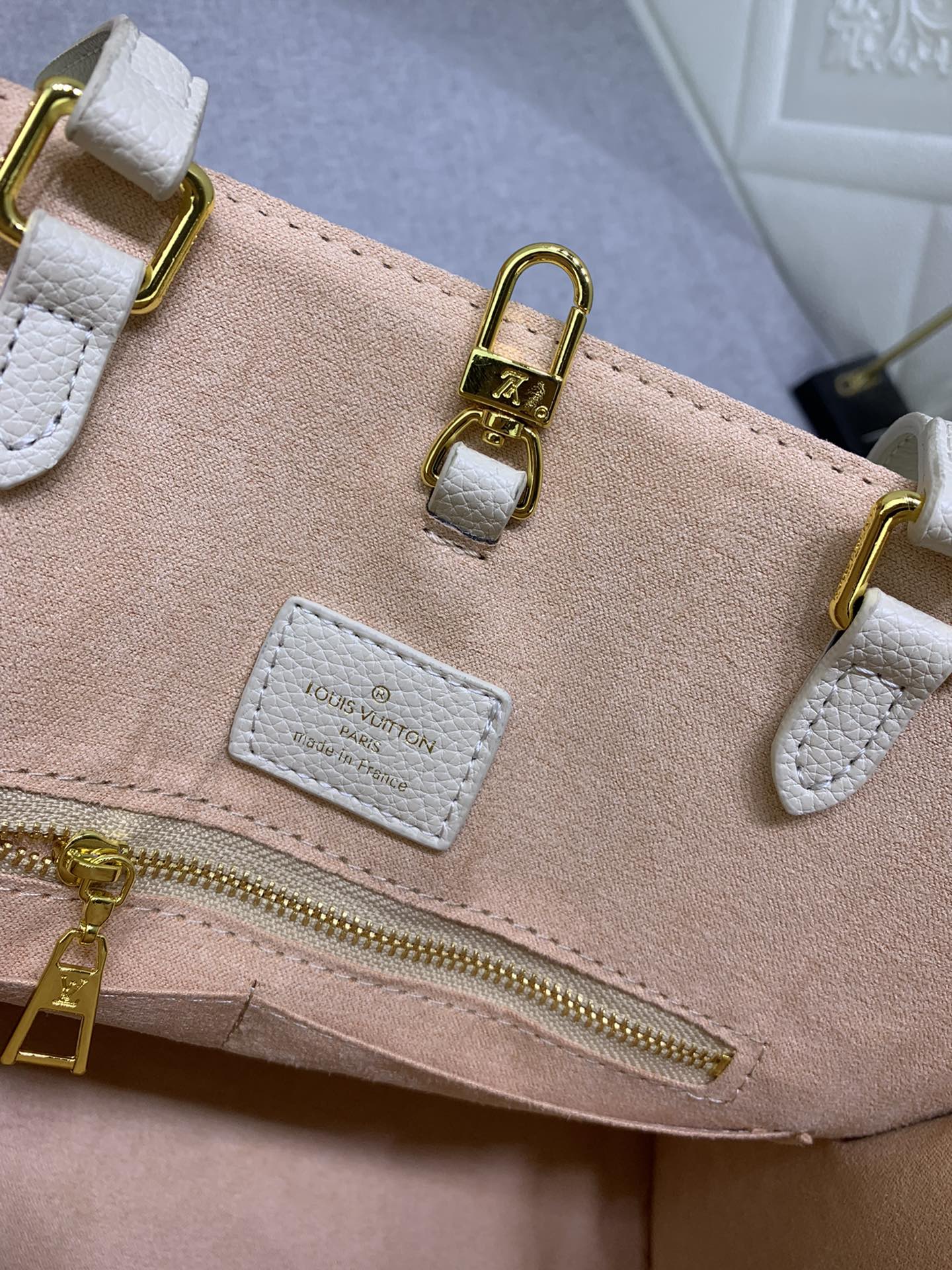 Louis Vuitton(ルイヴィトン) ONTHEGO ミディアム ハンドバッグ