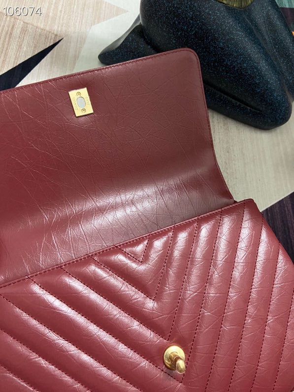 Chanel Cowhide handbag 92991