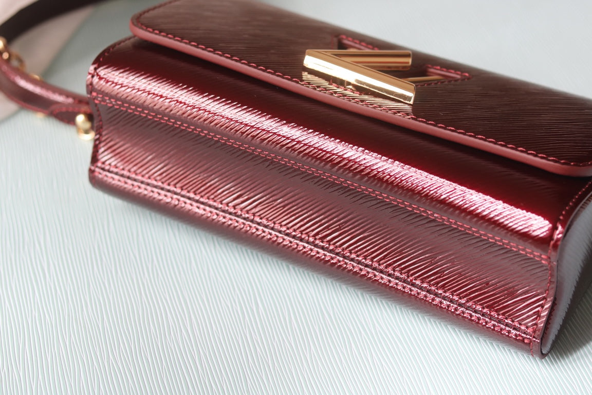 Louis Vuitton 多用途な ショルダーバッグ【ツイスト WEST】人気 M50397 M24566 M24548 M24549