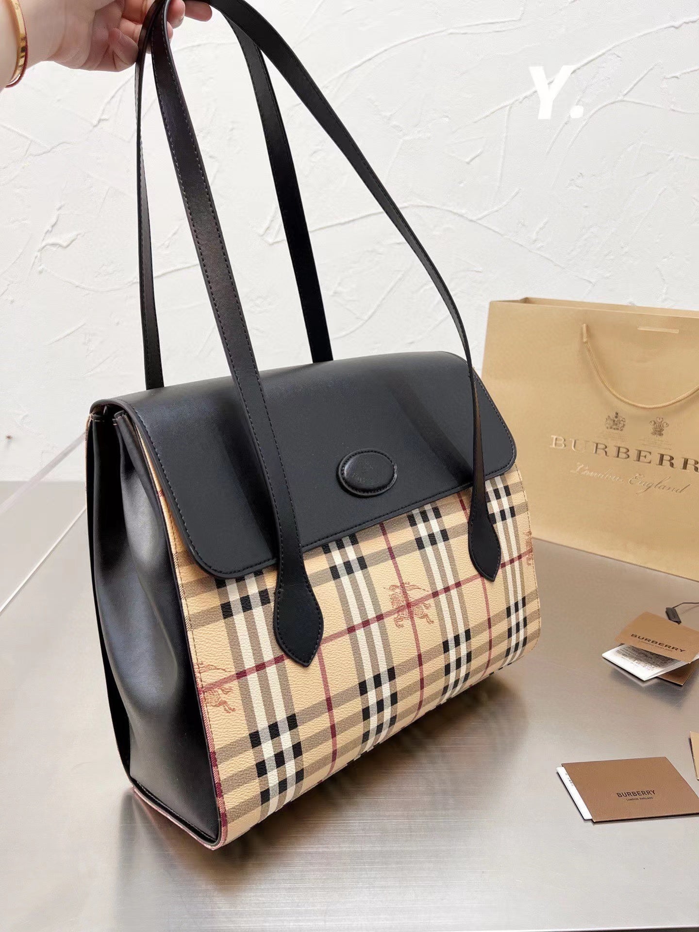 🤩Burberry ショッピングバッグ フラップバッグ