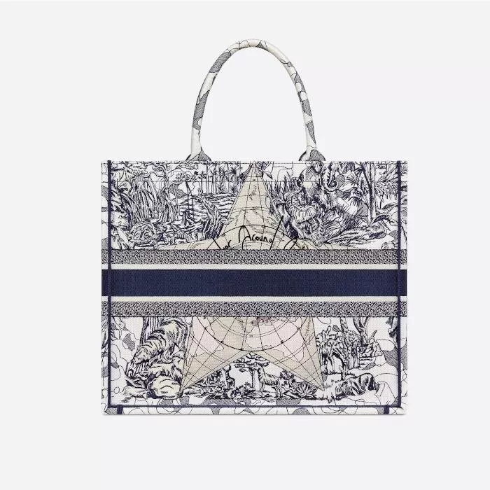 【DIOR】セレブ芸能人御用達・ BOOK TOTE DIOR AROUND THE WORLD