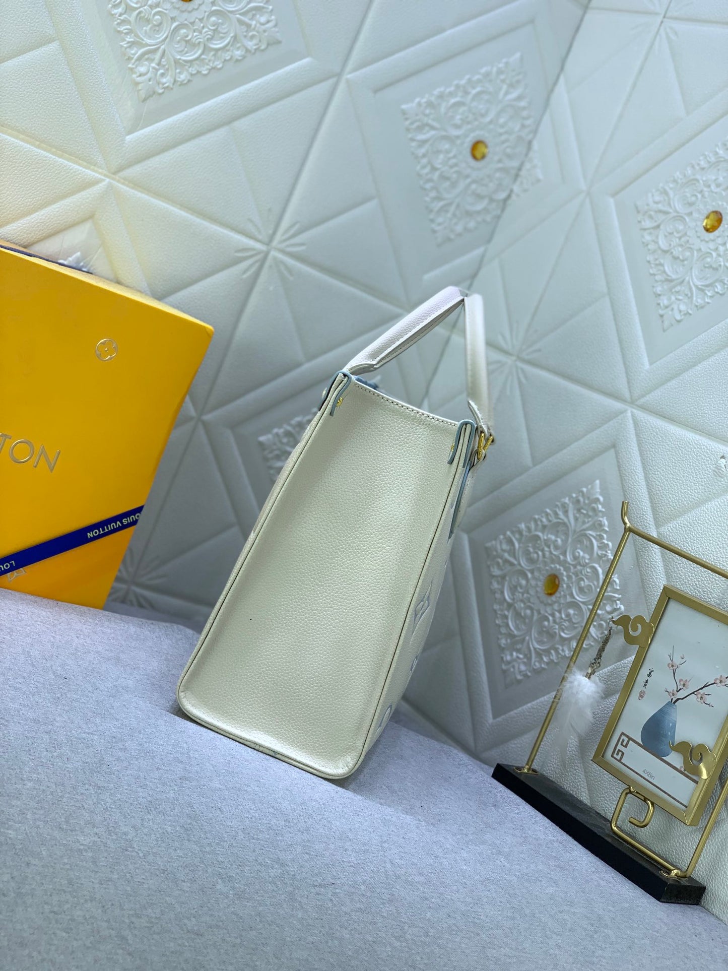 Louis Vuitton(ルイヴィトン) ONTHEGO ミディアム ハンドバッグ