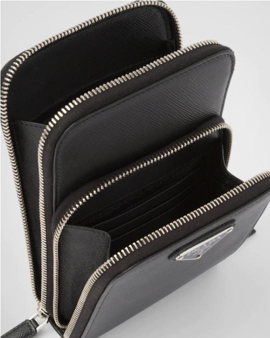 PRADA*ロゴ サフィアーノレザー スマートフォンケース ブラック