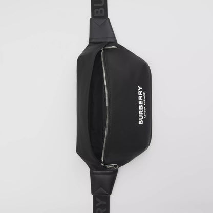 人気【BURBERRY】バーバリー ロゴ ソニー ナイロンバナナバッグ