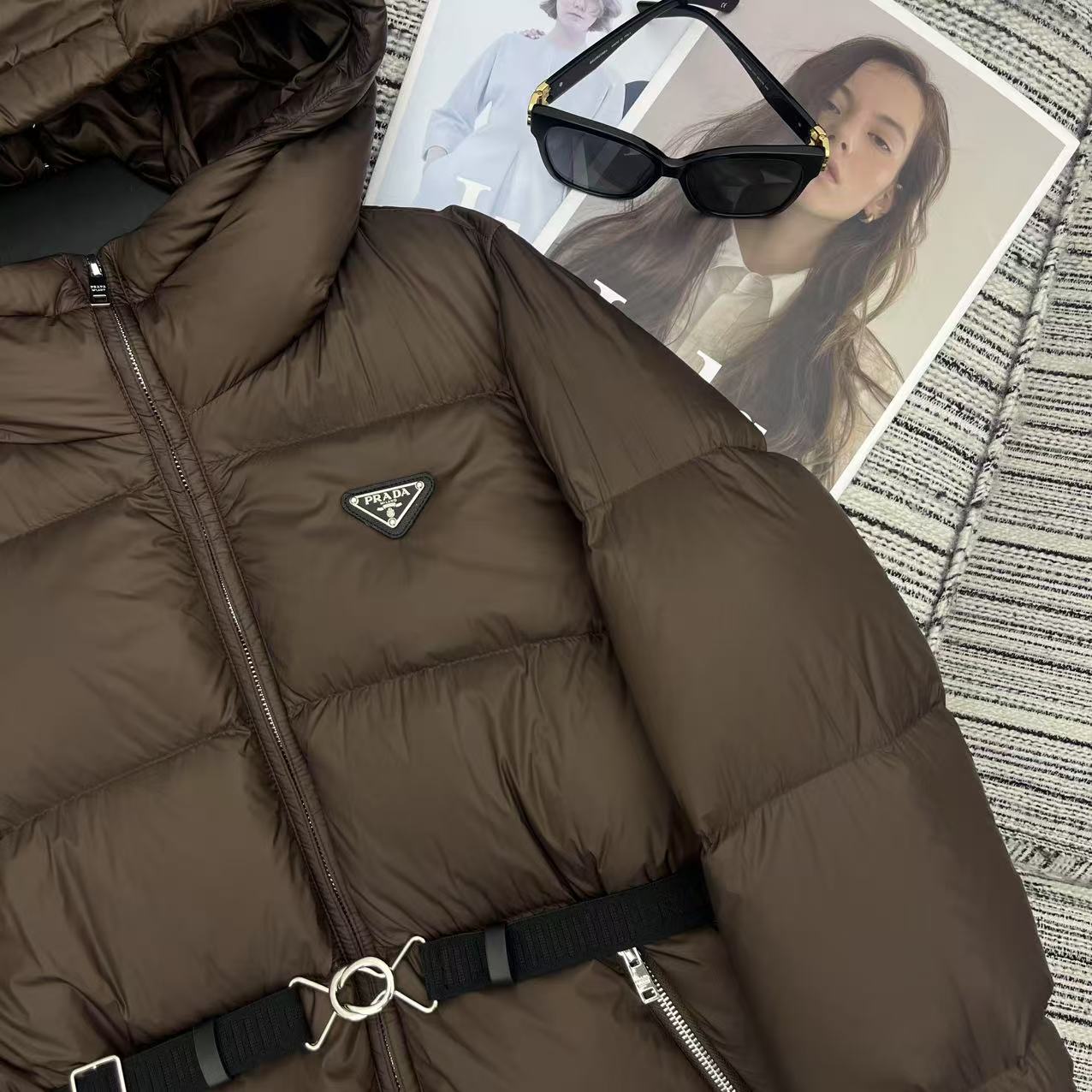 【PRADA旗艦店】ダウンジャケット、ご好評に付き再入荷！