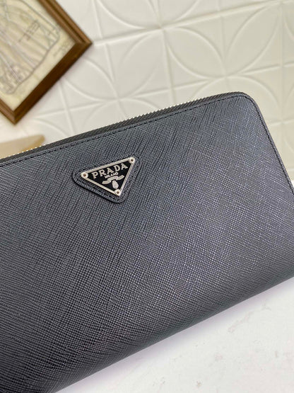 PRADA(プラダ) 財布 21x12cm