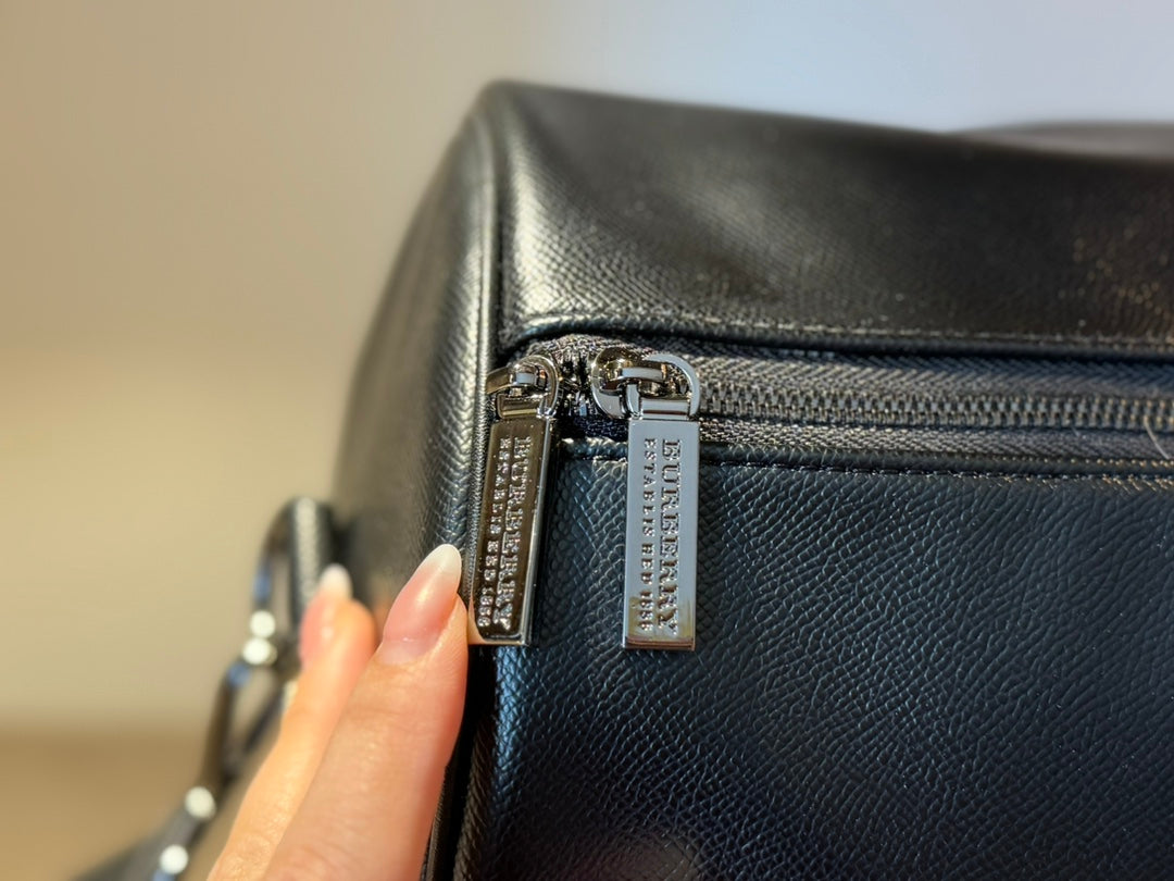 ♦Burberry♦2024 パッチワーク レザー ウェビング レター トラベル バッグ カップル モデル