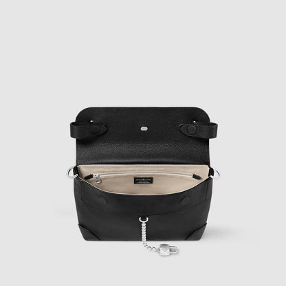 【24FW/シックでかっこいい★】LouisVuitton ショルダーバッグ