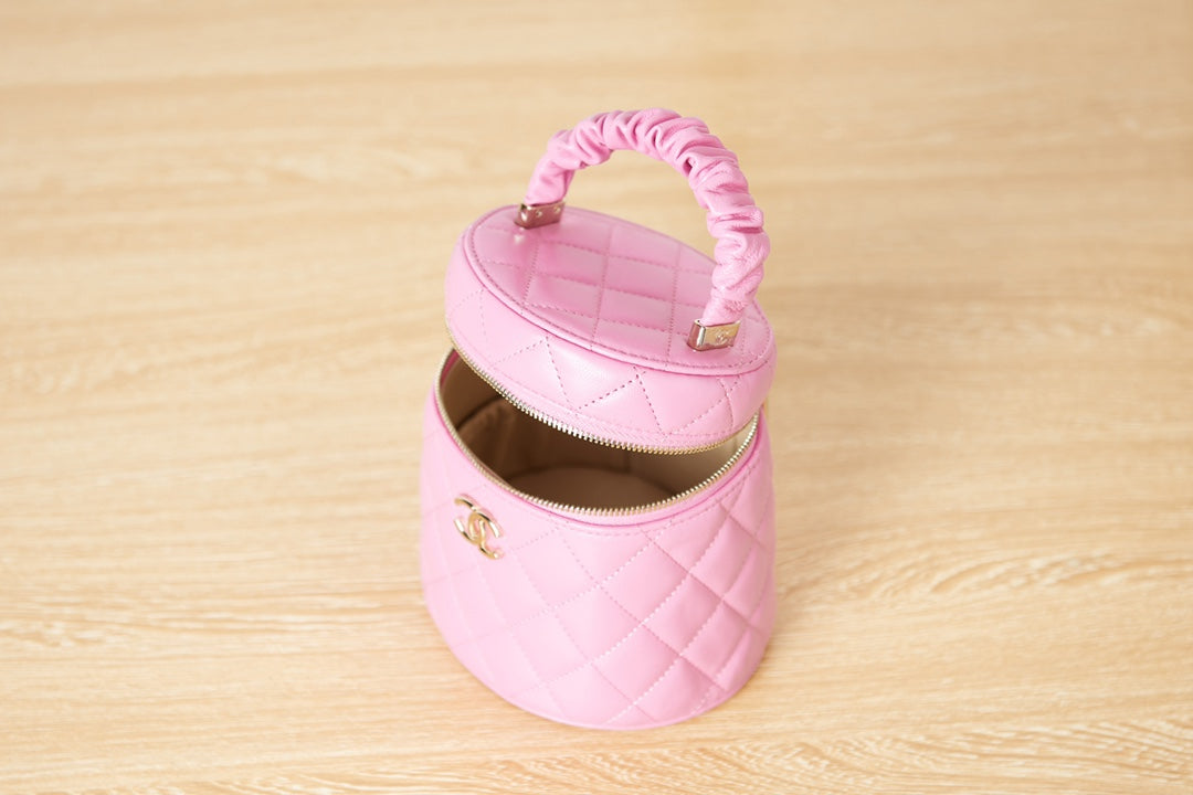 Chanel MINI CHANEL 22S AS2730